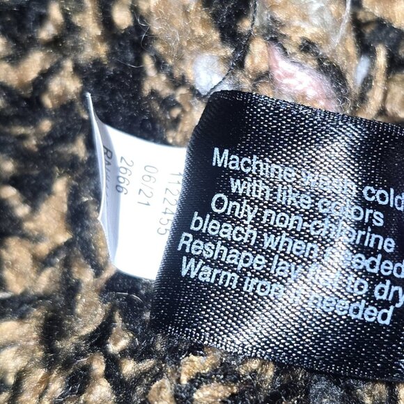 Lane Bryant Brand - Multi Colored, Striped Woven V-neck Long Sleeved Sweater - Picture 9 of 9